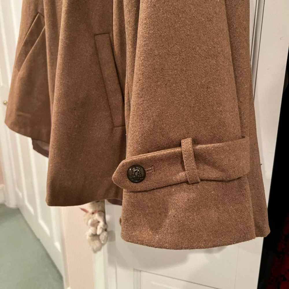 Beige Cape Coat - Picture 4 of 9